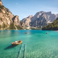 Lake Retreats